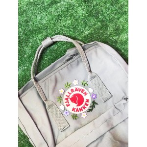 Fjallraven Kanken –  Fog / Sakura and Leaf 